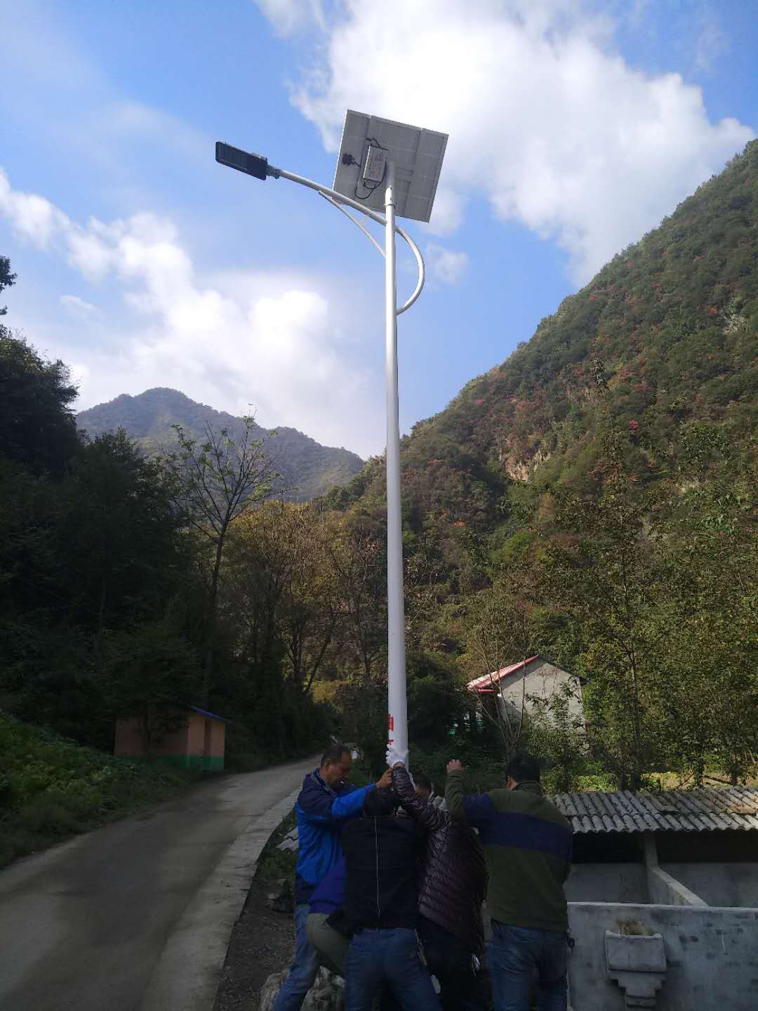 莱芜道路太阳能路灯价格合理,太阳能路灯